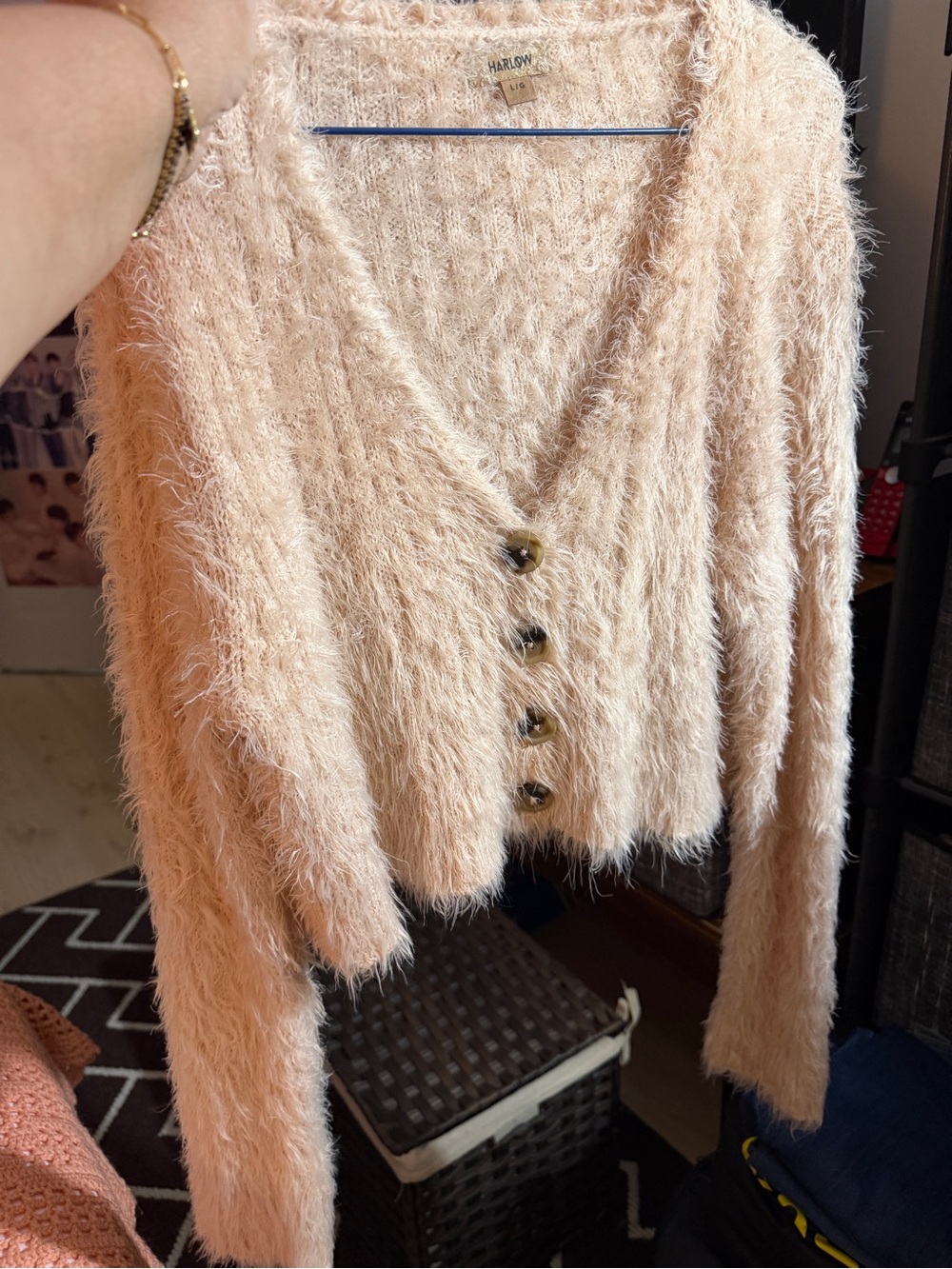 Harlow Ivory Fuzzy Cropped V-Neck Button Cardigan Size L